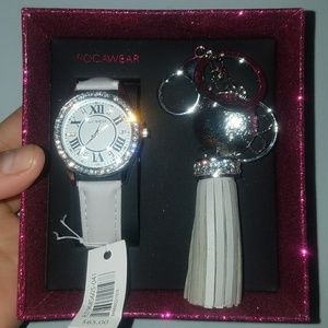 White Rocawear watch with White Tassel keychain